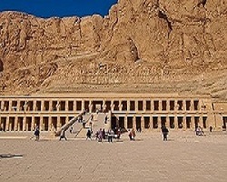 Tour To Valley Of The Kings and Luxor West Bank